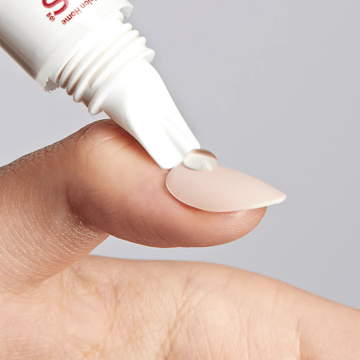 KISS Glue Off Press on Nails Remover