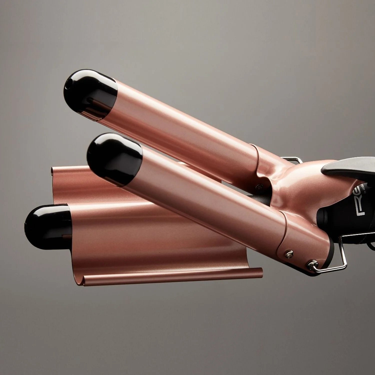 RED BY KISS Triple Barrel Waver 1"