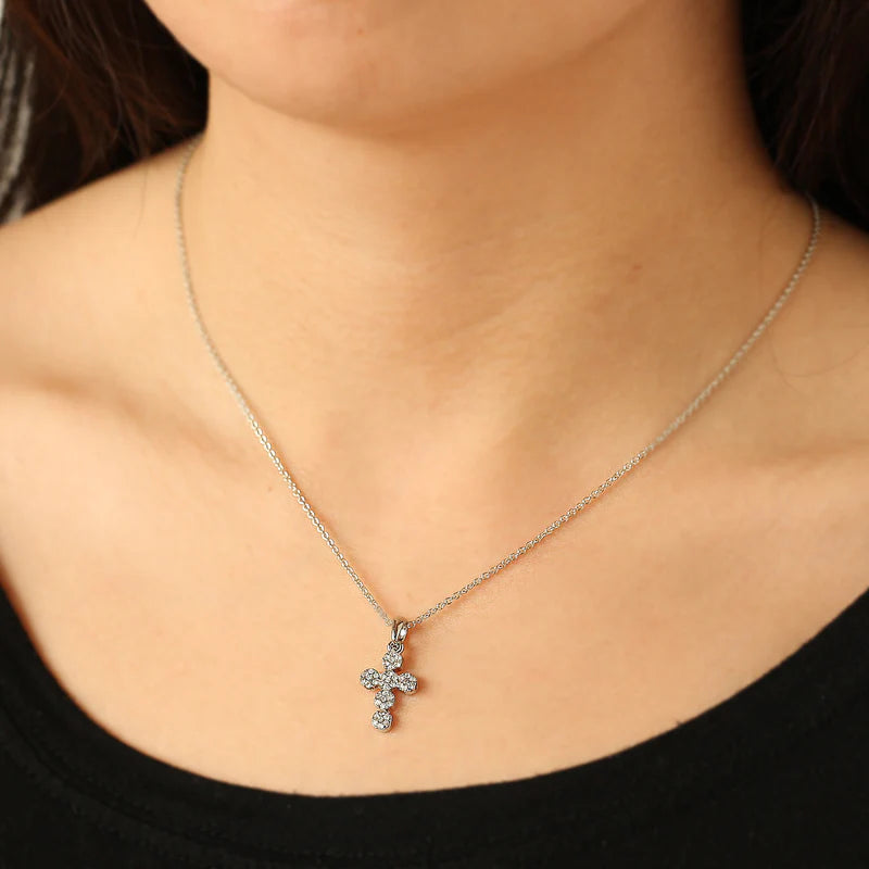 Joy Classic Cross pendant necklace